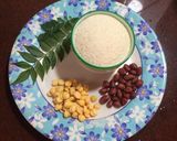 A picture of step 1 of Rava Upma.