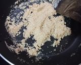 A picture of step 1 of Suji Halwa.