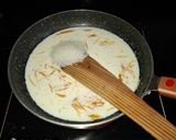 A picture of step 2 of Vermicelli Kheer.