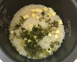 Hình bước làm 3 của món Cơm hạt quinoa nước cốt gà- cải xà lách son đậu hủ non