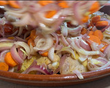 Foto del paso 2 de la receta: Muslos de pollo en escabeche