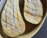 Foto del paso 1 de la receta: Berenjena rellena de atún, muy rápida