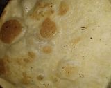 Foto del paso 7 de la receta: Quesadilla con Salchichas y Salsa Bechamel!