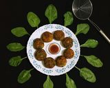 A picture of step 8 of Spinach Tikki.