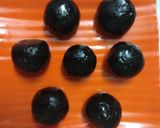 A picture of step 5 of #Chocolate Balls.