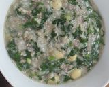Hình bước làm 5 của món Cháo bò tía tô giải cảm mùa mưa