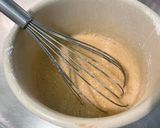 Une image de l'étape 6 de Tarte aux prunes, miel et amandes.