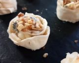 Körtés, kék sajtos  csiga recept fázis 4 fotója