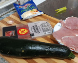 Foto del paso 1 de la receta: Cachopito de cerdo con espirales de calabacín