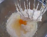 Foto langkah ke 2 dari resep English Cake.