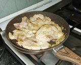 Foto del paso 5 de la receta: Chuletas en sala de piña 🍍