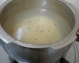 A picture of step 3 of Ven Pongal / Khara Bhat.