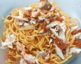 Foto langkah ke 6 dari resep Mie Ikan Pedas.
