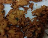 A picture of step 4 of Crispy pakoray.