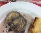 Foto del paso 1 de la receta: Criadillas de vacuno al vino tinto