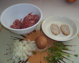 Foto del paso 1 de la receta: Rollitos de carne picada con salsa de almendras