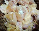 Foto langkah ke 2 dari resep Semur Ayam Telur Kecap.