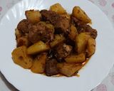 Foto del paso 3 de la receta: Patatas con carne al toro guisada