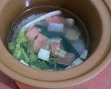 Foto langkah ke 2 dari resep MPASI 7 bulan - Bubur Salmon + Brokoli & Tofu (with Slow Cooker).