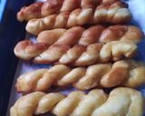 Foto langkah ke 6 dari resep Kkwabaegi | Korean Twisted Donut |Donat Kepang.