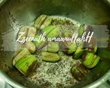 Harey Baghare Baingan with Kachchi Imli recipe step 2 photo