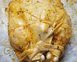 A picture of step 4 of Steamed and Roasted Stuffed Chicken with Vermicelli 🍗👌.