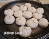 『鮮肉水煎包』在家做出熱騰騰的美味料理！的食譜步驟14照片
