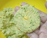 A picture of step 3 of Parippu vada.