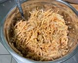 Une image de l'étape 5 de Gratin de pommes de terre aux harengs en conserve tomate et oignons.