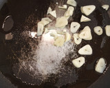 Foto del paso 4 de la receta: Pollo al curry con colirroz