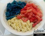 A picture of step 2 of Macroni salad.