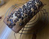 Foto del paso 8 de la receta: Budín de vainilla y budín de chocolate con chips de chocolate🥧