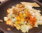 A picture of step 2 of Lauki with Prawns / Lau Chingri.
