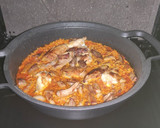 Foto del paso 5 de la receta: Arroz a la Paella de Alitas de Pollo y Presa Ibérica con Mayonesa de Humo