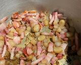Foto del paso 2 de la receta: Arroz con piñones (de pino)