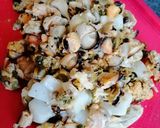 Foto del paso 3 de la receta: Chupe de mariscos surtidos
