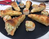 Foto del paso 8 de la receta Conos y volovanes rellenos de cóctel de gambas
