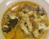 Foto langkah ke 5 dari resep Sayur asem ikan haruan.