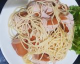 รูปขั้นตอนการทำที่ 5 ของ สปาเก็ตตี้สอดไส้กรอกซอสมะเขือเทศหมูสับ