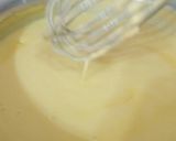 A picture of step 4 of Fruit custard trifal.