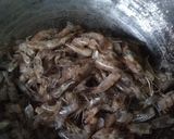 Foto langkah ke 2 dari resep Kaldu Udang Bubuk.