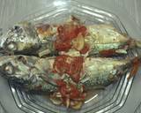 Kinamatisang Alumahan (Striped Mackerel with Tomato) recipe step 3 photo