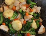 Foto langkah ke 6 dari resep Brokoli Tofu.