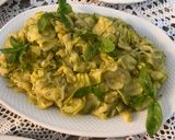Foto del passaggio 1 della ricetta Tortino di zucchina alla poverella veloce in pentola