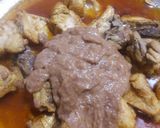 A picture of step 4 of Chicken Quorma.