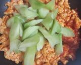 Foto langkah ke 3 dari resep Sambal Ayam Cincang Labu Siam ala Cap Ibu.