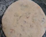 A picture of step 3 of Aloo stuffed puri.