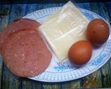 Foto langkah ke 1 dari resep Grilled omelette sanwich.