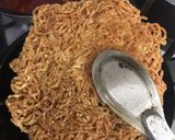 A picture of step 5 of Singaporean rice.