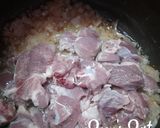 A picture of step 2 of Hyderabadi Mutton Chugur or Young Tamarind Leaves.